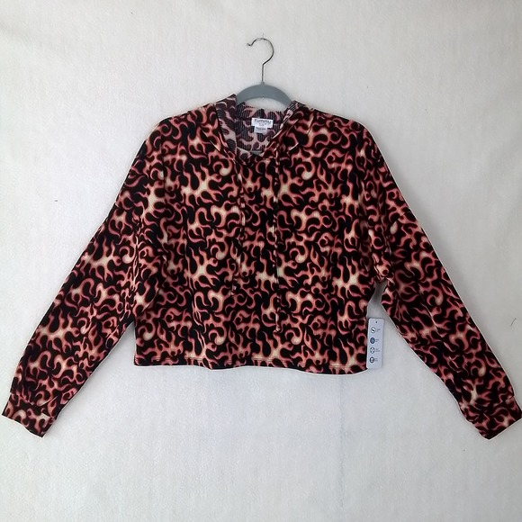 Yummy Tops - Yummy Soft Plus‎ Size Cropped Hoodie Size 2X in Black Orange Red Flame Design